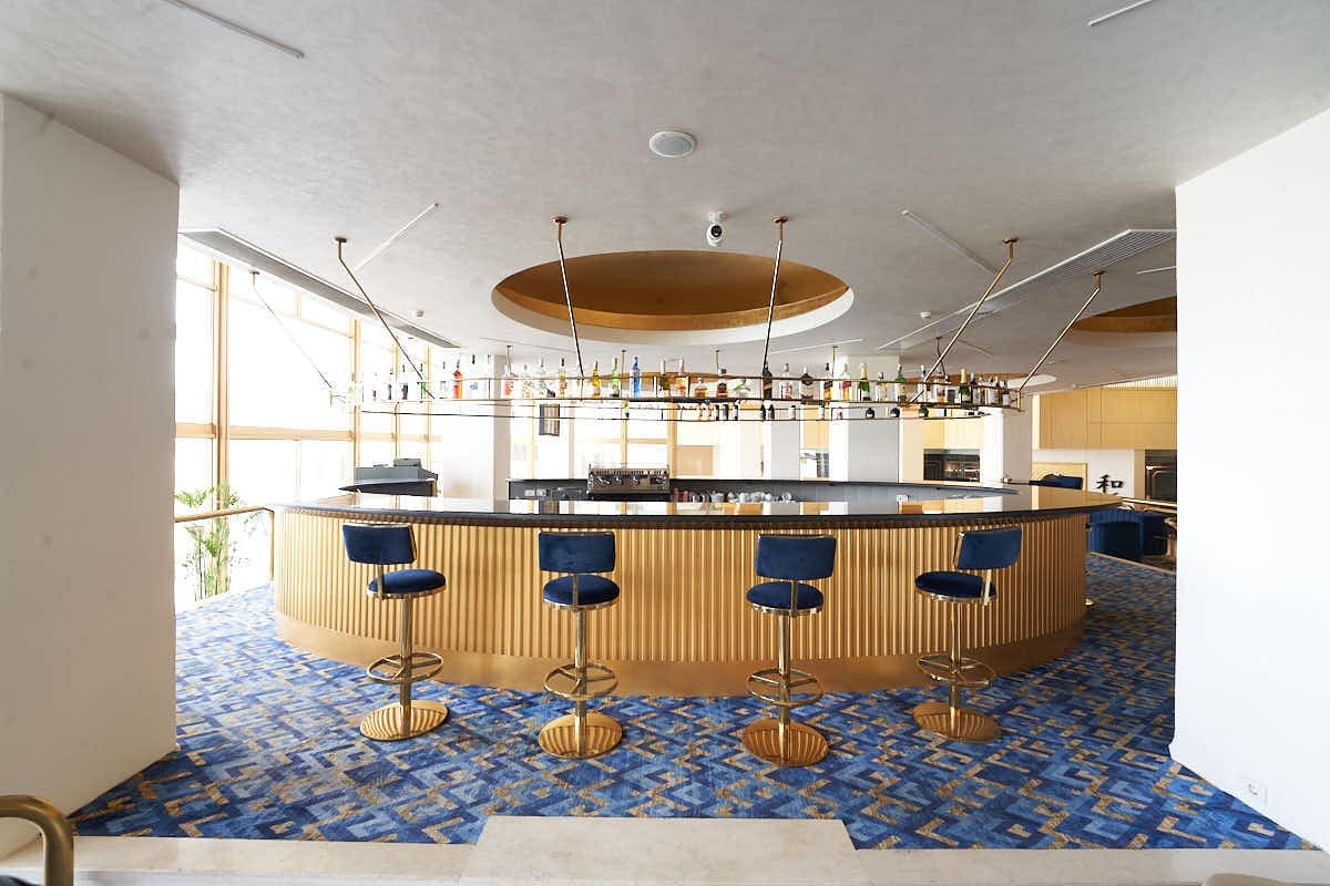 The circular hotel bar under a domed ceiling